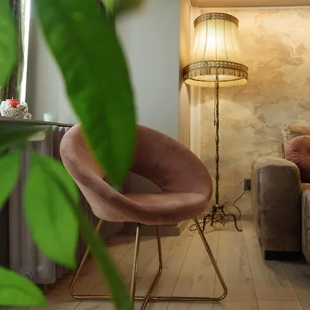 Apartment Golden Paradise Bucharest