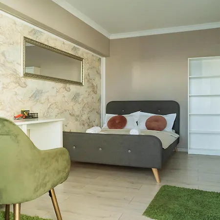 Apartament Golden Paradise